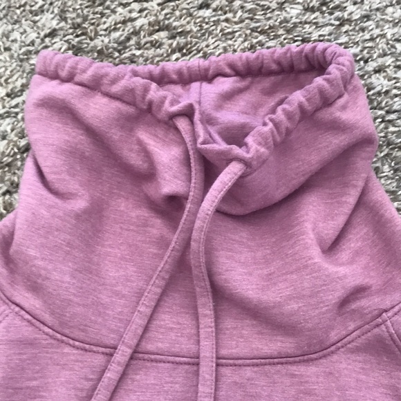 Active wear top - Picture 2 of 2